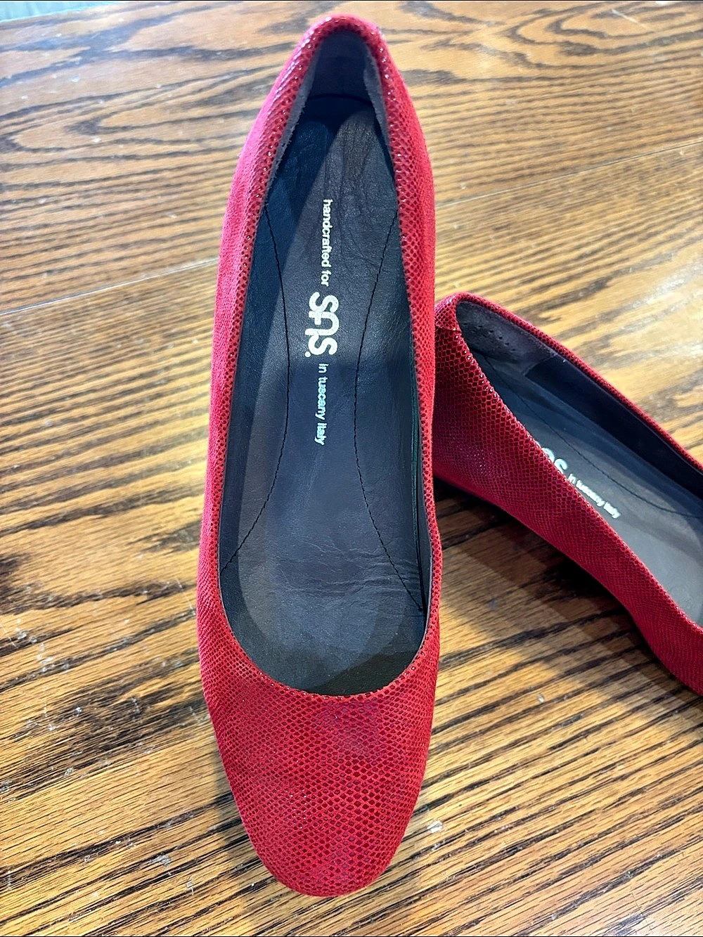 SAS Sofia Rouge Red Textured Leather Comfort
Wedge Pump Italy size 8.5N - Picture 3 of 7
